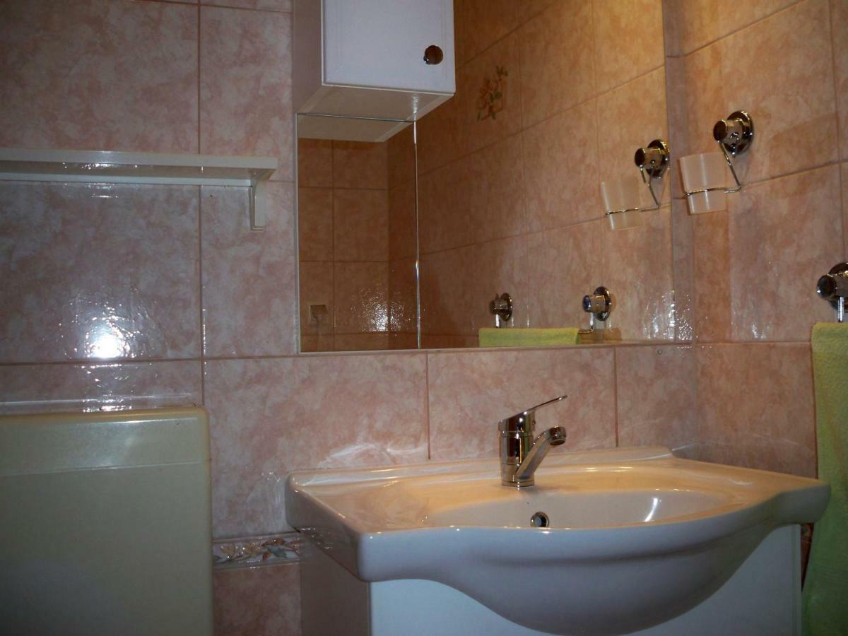 Apartmani Perkovic Baska Voda Exterior photo